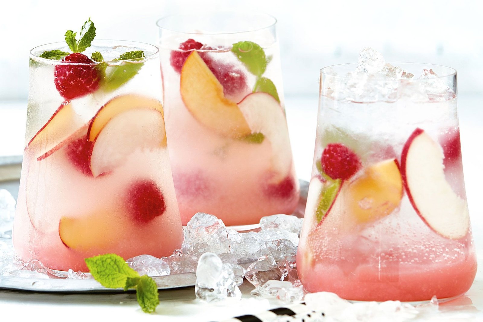 The Ultimate Guide to Refreshing Summer Beverages You Need to Try
